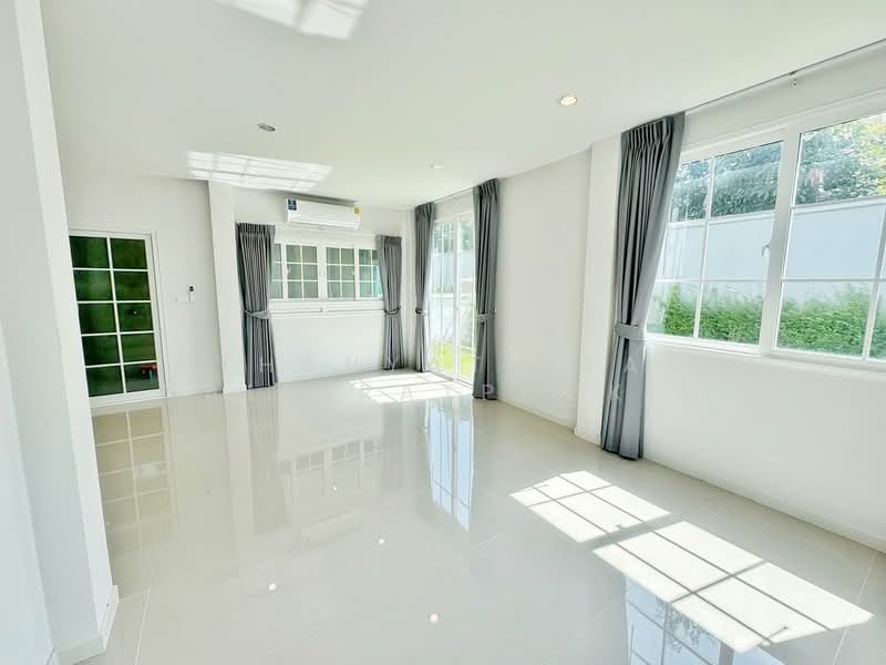 Chuan Chuen Park Pinklao Kanchana, Nonthaburi, Bang Muang Bang Khulad, Sala Klang, Bang Kruai, Nonthaburi, 4 Bedrooms, 200 sqm, Single Detached House For Sale, by Thanyathita Nalinratphokin, 500384091 - DDproperty.com