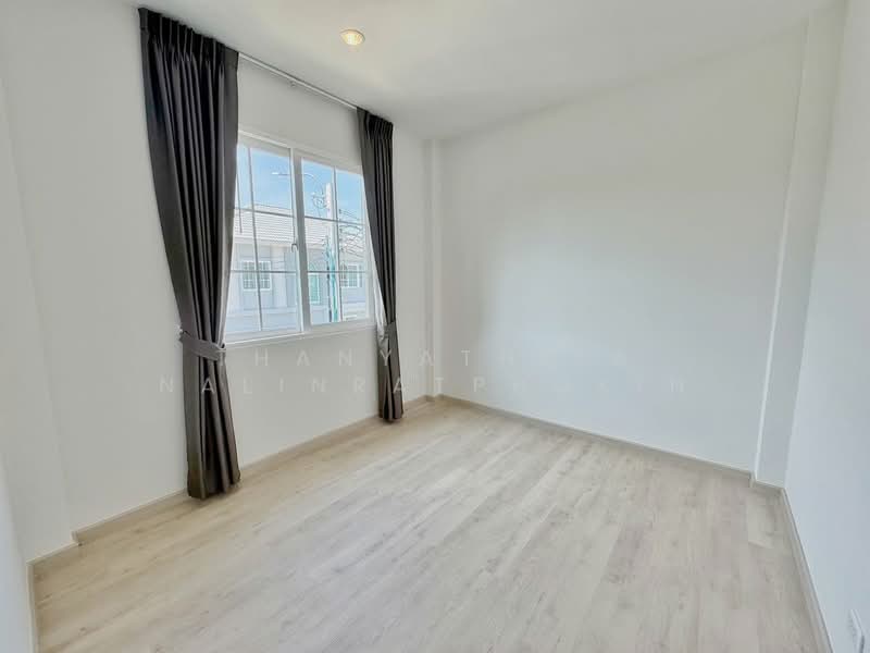 Chuan Chuen Park Pinklao Kanchana, Nonthaburi, Bang Muang Bang Khulad, Sala Klang, Bang Kruai, Nonthaburi, 4 Bedrooms, 200 sqm, Single Detached House For Sale, by Thanyathita Nalinratphokin, 500384091 - DDproperty.com