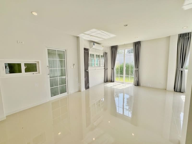 Chuan Chuen Park Pinklao Kanchana, Nonthaburi, Bang Muang Bang Khulad, Sala Klang, Bang Kruai, Nonthaburi, 4 Bedrooms, 200 sqm, Single Detached House For Sale, by Thanyathita Nalinratphokin, 500384091 - DDproperty.com