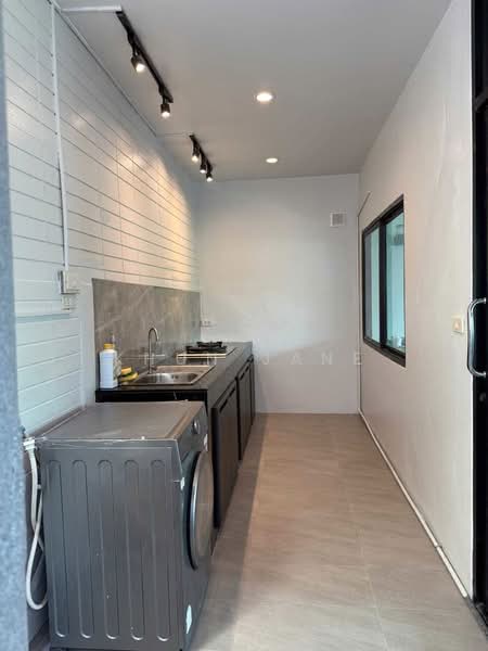 Areeya Mandarina Sukhumvit 77 : อารียา แมนดารีนา สุขุมวิท 77, กรุงเทพ, ถนนสุขุมวิท 77 (อ่อนนุช), สวนหลวง, กรุงเทพ, 132 ตร.ม., ทาวน์เฮ้าส์ ให้เช่า, โดย Khun Jane, 500384098 - DDproperty.com
