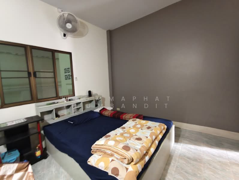Single house outside a housing project, with a large plot of land, Huai Kaphi 18, Chonburi, Chon Buri (Pattaya), Huai Kapi, Muang Chon Buri, Chon Buri (Pattaya), 3 Bedrooms, 400 sqm, Single Detached House For Sale, by Khommaphat Phumbandit, 500384142 - DDproperty.com