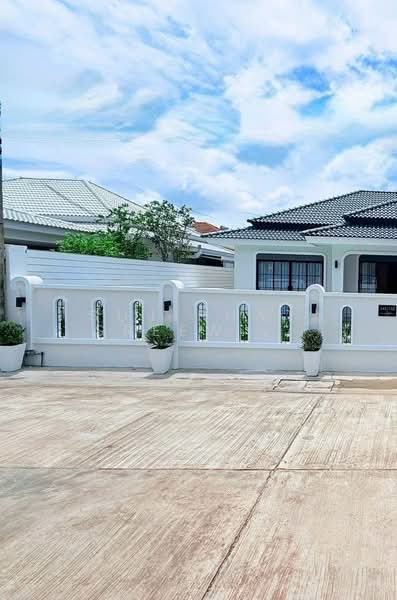 Pattaya Tropical 2, Chon Buri (Pattaya), สยามคันทรี, Poong, Bang Lamung (Pattaya), Chon Buri (Pattaya), 3 Bedrooms, 300 sqm, Villa For Sale, by Sujiphat Sreewongpan, 500384150 - DDproperty.com