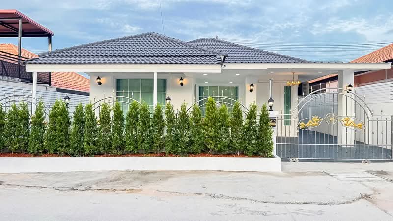 House for Sale Near Mabprachan Lake Siam Country Club, Chon Buri (Pattaya), Bang Lamung, Bang Lamung (Pattaya), Chon Buri (Pattaya), 2 Bedrooms, 208 sqm, Single Detached House For Sale, by PLC real estate, 500384167 - DDproperty.com
