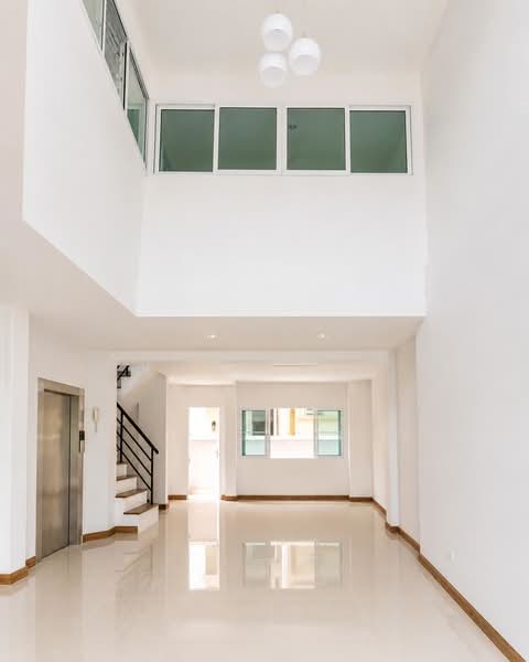 For Rent Home Office with Elevator Near BTS Yellow Line – Srinakarin Station (SPSEVE2028), Bangkok, ศรีนครินทร์ 45, Nong Bon, Prawet, Bangkok, 3 Bedrooms, 348 sqm, Townhouse For Rent, by Khun Eve, 500384171 - DDproperty.com