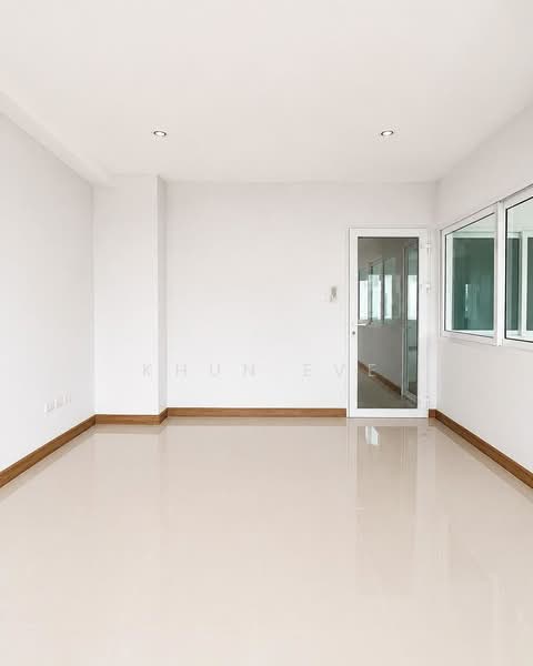 For Rent Home Office with Elevator Near BTS Yellow Line – Srinakarin Station (SPSEVE2028), Bangkok, ศรีนครินทร์ 45, Nong Bon, Prawet, Bangkok, 3 Bedrooms, 348 sqm, Townhouse For Rent, by Khun Eve, 500384171 - DDproperty.com