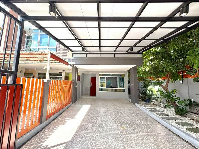 สุขาภิบาล 5 ซอย 5 แยก 11 แขวงท่าแร้ง เขตบางเขน กรุงเทพมหานคร 10220, Bangkok, Tha Rang, Bang Khen, Bangkok, 4 Bedrooms, 300 sqm, Townhouse For Sale, by กรวิภา ประสิทธิ์สุข, 500384182 - DDproperty.com