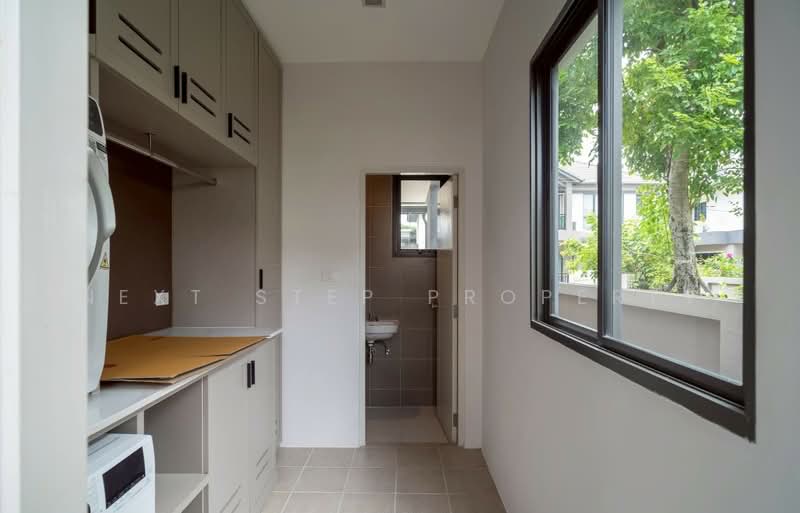 Bangkok Boulevard Rama 9, Bangkok, Kanchanaphisek Ring Road, Saphan Sung, Bangkok, 3 Bedrooms, 283 sqm, Single Detached House For Rent, by Next Step Property, 500384214 - DDproperty.com