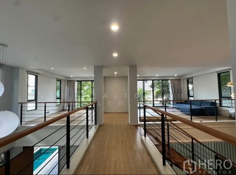 For Sale Detached House with Private Pool Sukhumvit 71 in Watthana, Bangkok HRE00972, Bangkok, สุขุมวิท, Khlong Tan Nua, Watthana, Bangkok, 5 Bedrooms, 700 sqm, Single Detached House For Sale, by Hero Realtor Co., Ltd., 500384217 - DDproperty.com