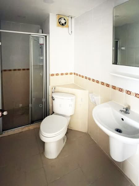 Assakan Place Ladprao 85, Bangkok, 2 Lat Phrao 85 Alley, Khlong Chaokhun Sing, Wang Thonglang, Bangkok, 2 Bedrooms, 39 sqm, Condo For Sale, by The Best Property เรย์, 500384225 - DDproperty.com