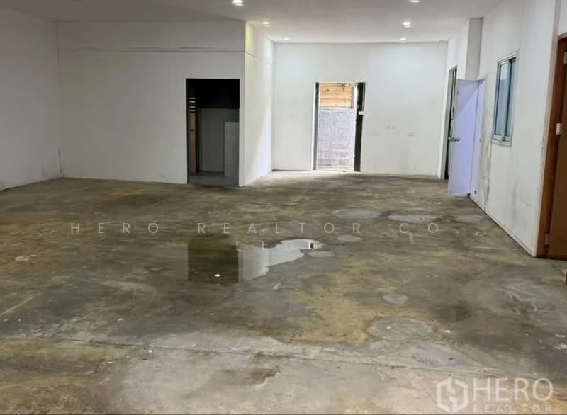 For rent Warehouse 400 sq.m. in Lat Phrao, Bangkok HRE00959, กรุงเทพ, คลองเจ้าคุณสิงห์, วังทองหลาง, กรุงเทพ, 400 ตร.ม., โกดัง-โรงงาน ให้เช่า, โดย Hero Realtor Co., Ltd., 500384236 - DDproperty.com