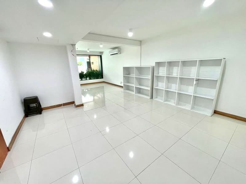 The Front ลาดพร้าว-รัชดา, Bangkok, Wang Thonglang, Wang Thonglang, Bangkok, , 320 sqm, Office Space For Sale, by กรวิภา ประสิทธิ์สุข, 500384239 - DDproperty.com