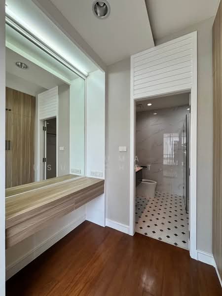 Baan Klang Krung Thonglor, Bangkok, 55 Soi Sukhumvit 55, Khlong Tan Nua, Watthana, Bangkok, 4 Bedrooms, 400 sqm, Townhouse For Rent, by Usuma Usumachat, 500384272 - DDproperty.com