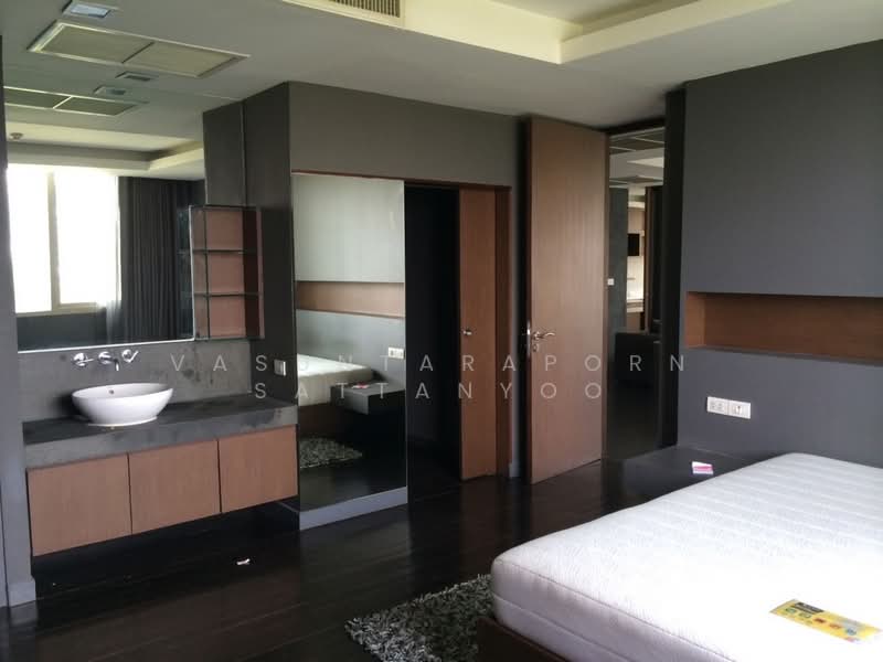 Ficus Lane, Bangkok, Soi Sukhumvit 44/1, Phra Kanong, Khlong Toei, Bangkok, 1 Bedroom, 113 sqm, Condo For Sale, by Vasuntaraporn Sattanyoo, 500384331 - DDproperty.com