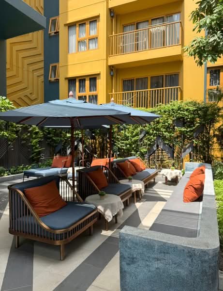 The Base Sukhumvit 50, Bangkok, Soi Roem Charoen 1, Sukhumvit 50 Road, Phra Kanong, Khlong Toei, Bangkok, 1 Bedroom, 35 sqm, Condo For Sale, by Shinyu Real Estate, 500384337 - DDproperty.com