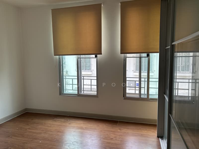 Rent – Newly Renovated 3-Storey Home Office Near BTS Si La Salle (SPSSR270), Bangkok, ศรีนครินทร์, Bang Na Tai, Bang Na, Bangkok, 3 Bedrooms, 190 sqm, Townhouse For Rent, by Khun Poon, 500384351 - DDproperty.com
