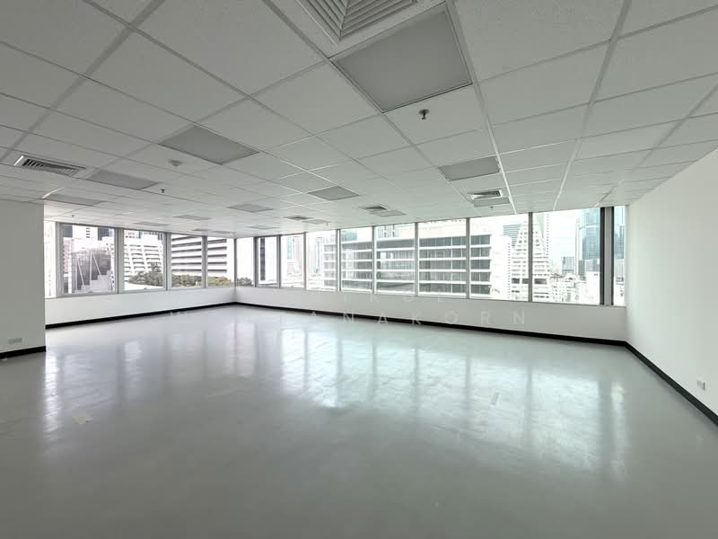 Renovated Office & Free Parking, 350m to BTS Chong Nonsi, Flexible size, Bangkok, Suriyawong, Bang Rak, Bangkok, , 52 sqm, Office Space For Rent, by Sirikul Wattanakorn, 500384377 - DDproperty.com