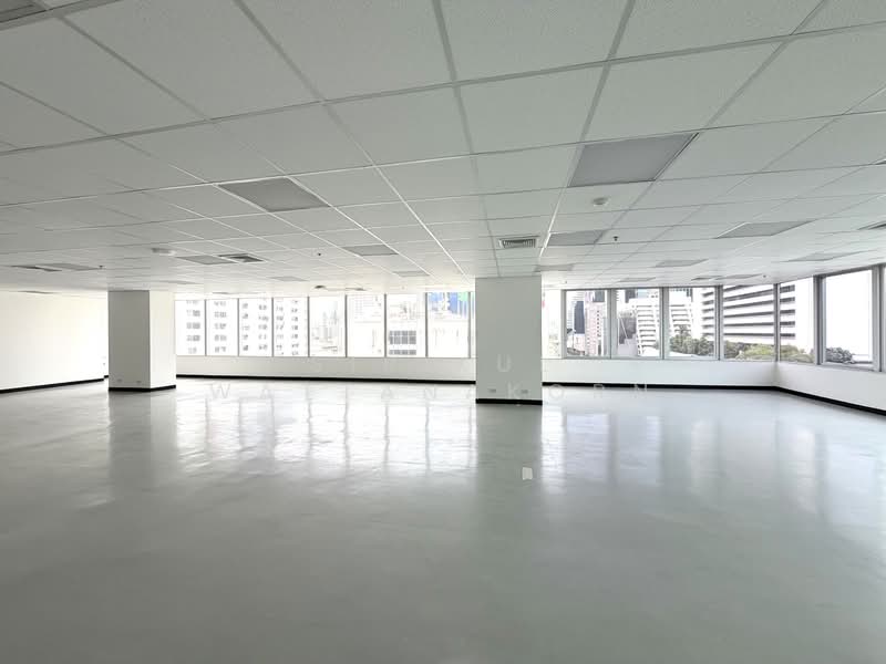 Renovated Office & Free Parking, 350m to BTS Chong Nonsi, Flexible size, Bangkok, Suriyawong, Bang Rak, Bangkok, , 52 sqm, Office Space For Rent, by Sirikul Wattanakorn, 500384377 - DDproperty.com