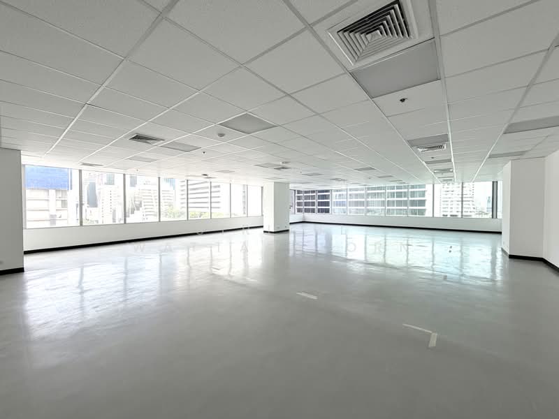 Renovated Office & Free Parking, 350m to BTS Chong Nonsi, Flexible size, Bangkok, Suriyawong, Bang Rak, Bangkok, , 52 sqm, Office Space For Rent, by Sirikul Wattanakorn, 500384377 - DDproperty.com