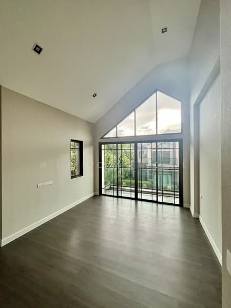 Bangkok Boulevard Sathorn-Pinklao 2, Nonthaburi, Bang Kruai-Chong Thanom Road, Mahasawat, Bang Kruai, Nonthaburi, 4 Bedrooms, 322 sqm, Single Detached House For Sale, by Wisdom Real Estate, 500384397 - DDproperty.com