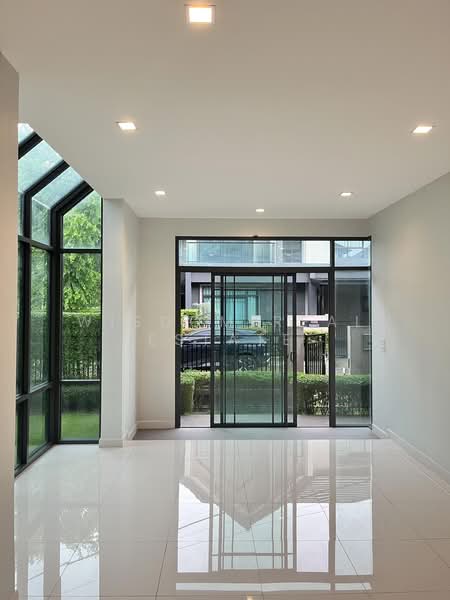Bangkok Boulevard Sathorn-Pinklao 2, Nonthaburi, Bang Kruai-Chong Thanom Road, Mahasawat, Bang Kruai, Nonthaburi, 4 Bedrooms, 322 sqm, Single Detached House For Sale, by Wisdom Real Estate, 500384397 - DDproperty.com