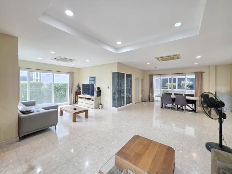 แกรนด์ บางกอก บูเลอวาร์ด พระราม 9 – ศรีนครินทร์ : Grand Bangkok Boulevard Rama 9 - Srinakarindra, กรุงเทพ, ซอยกรุงเทพกรีฑา17 ทับช้าง, สะพานสูง, กรุงเทพ, 300 ตร.ม., บ้านเดี่ยว ให้เช่า, โดย Noppawan Ruangdech, 500384444 - DDproperty.com