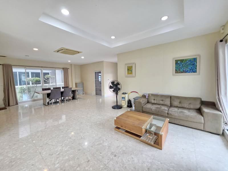 Grand Bangkok Boulevard Rama 9 - Srinakarindra, Bangkok, Krungthep Kritha 17 Alley, Thap Chang, Saphan Sung, Bangkok, 4 Bedrooms, 300 sqm, Single Detached House For Rent, by Noppawan Ruangdech, 500384444 - DDproperty.com