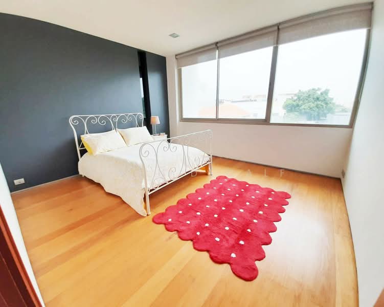 Ficus Lane, Bangkok, Soi Sukhumvit 44/1, Phra Kanong, Khlong Toei, Bangkok, 3 Bedrooms, 200 sqm, Condo For Rent, by Simon Decalf, 500384496 - DDproperty.com