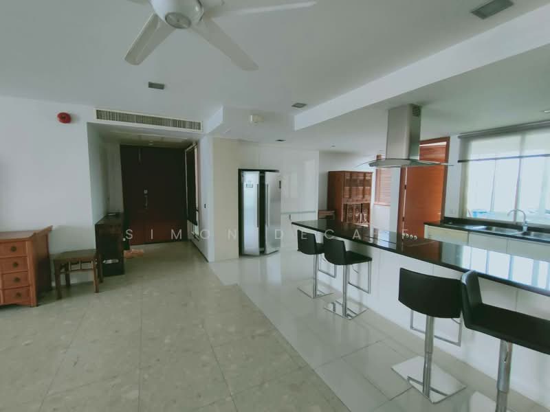 Ficus Lane, Bangkok, Soi Sukhumvit 44/1, Phra Kanong, Khlong Toei, Bangkok, 3 Bedrooms, 210 sqm, Condo For Rent, by Simon Decalf, 500384510 - DDproperty.com