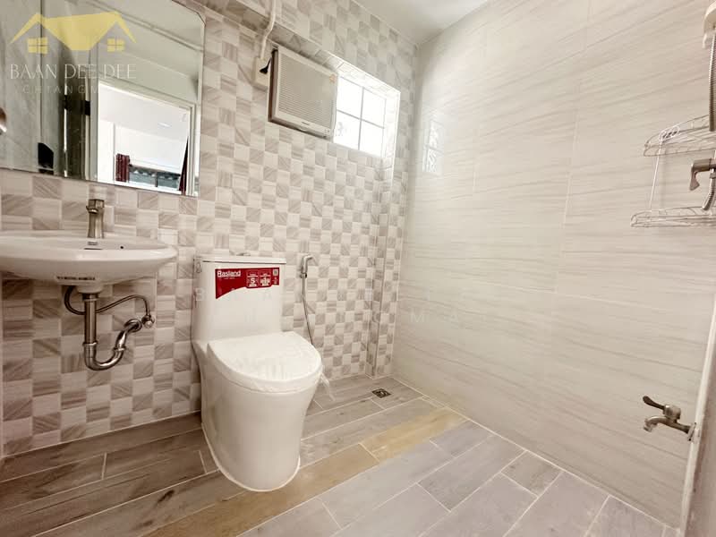 บ้านให้เช่า – ใกล้มีโชคพลาซ่า เพียง 5 นาที ค่าเช่า 26,000 บาท / เดือน รหัสทรัพย์ : No.5H423, เชียงใหม่, หนองจ๊อม, สันทราย, เชียงใหม่, 150 ตร.ม., บ้านเดี่ยว ให้เช่า, โดย Baandeedee Chiangmai, 500384514 - DDproperty.com