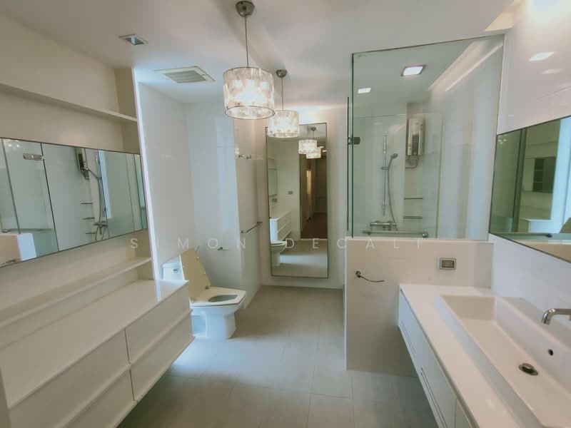 Ficus Lane, Bangkok, Soi Sukhumvit 44/1, Phra Kanong, Khlong Toei, Bangkok, 2 Bedrooms, 190 sqm, Condo For Rent, by Simon Decalf, 500384532 - DDproperty.com