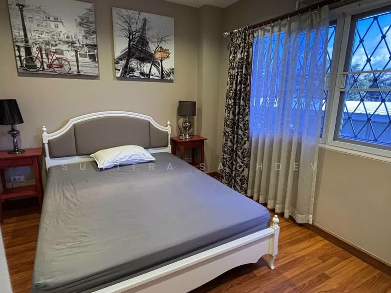 Townhome 3-Storey Soi Phatthanakan 44, Bangkok, Suan Luang, Bangkok, 3 Bedrooms, 120 sqm, Townhouse For Rent, by Sunitra Sachdev, 500384544 - DDproperty.com