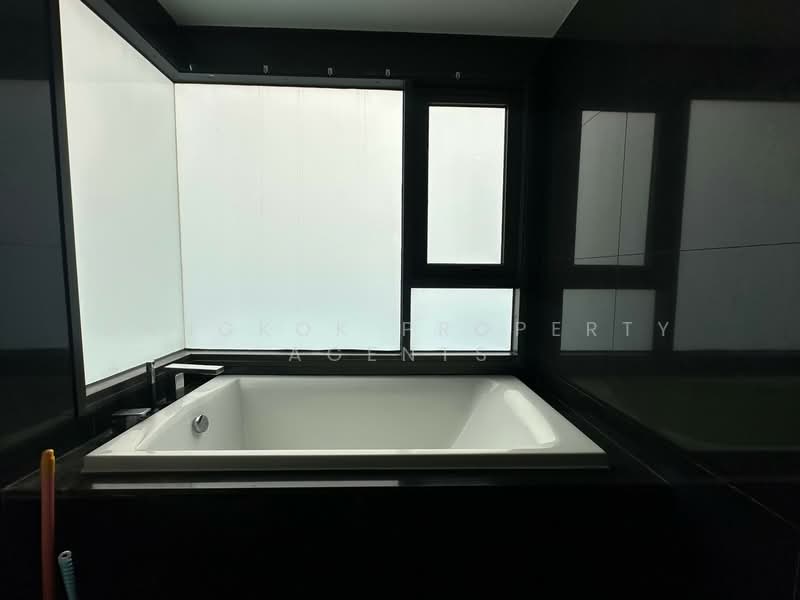 Rhythm Sukhumvit 36-38, Bangkok, 55 Soi Sukhumvit 36, Sukhumvit Road, Phra Kanong, Khlong Toei, Bangkok, 2 Bedrooms, 78 sqm, Condo For Rent, by BANGKOK PROPERTY AGENTS, 500384578 - DDproperty.com