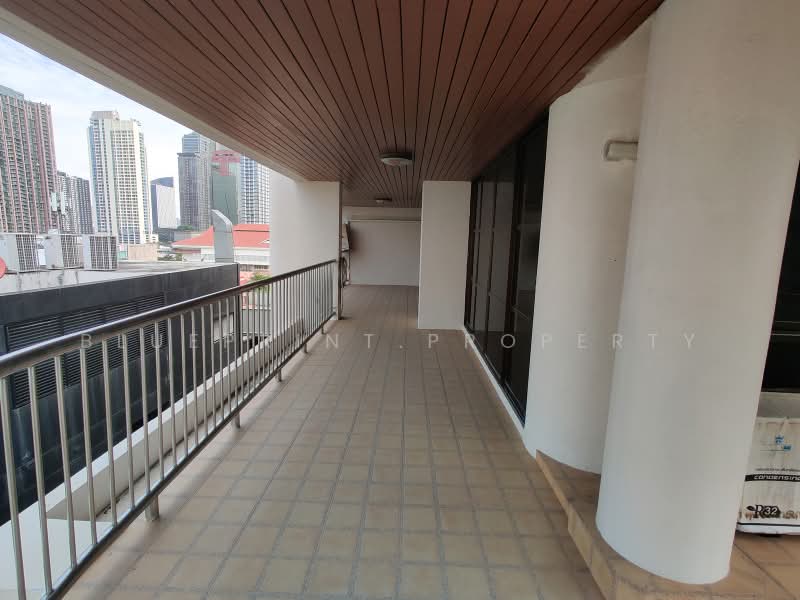 Rishi Court, Bangkok, 47 Soi Sukhumvit 15, Khlongtoei Nua, Watthana, Bangkok, 3 Bedrooms, 280 sqm, Condo For Rent, by Blueprint.property, 500384579 - DDproperty.com