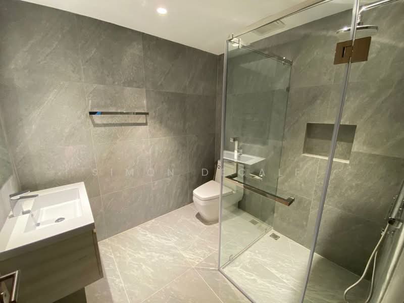 Ficus Lane, Bangkok, Soi Sukhumvit 44/1, Phra Kanong, Khlong Toei, Bangkok, 5 Bedrooms, 379 sqm, Condo For Rent, by Simon Decalf, 500384582 - DDproperty.com