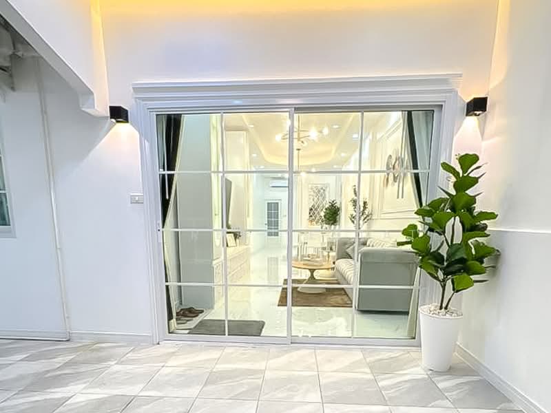 Renovated Townhouse for Sale Khao Talo East Pattaya, Chon Buri (Pattaya), Bang Lamung, Bang Lamung (Pattaya), Chon Buri (Pattaya), 2 Bedrooms, 117 sqm, Townhouse For Sale, by PLC real estate, 500384587 - DDproperty.com