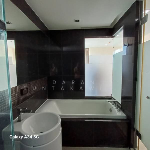 Rhythm Phahol-Ari, Bangkok, 1377 Phaholyothin Road, Samsen Nai, Phaya Thai, Bangkok, 2 Bedrooms, 65 sqm, Condo For Rent, by Daran Buntakawinkul, 500384603 - DDproperty.com