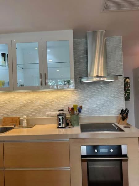 Ficus Lane, Bangkok, Soi Sukhumvit 44/1, Phra Kanong, Khlong Toei, Bangkok, 2 Bedrooms, 116 sqm, Condo For Rent, by Simon Decalf, 500384606 - DDproperty.com