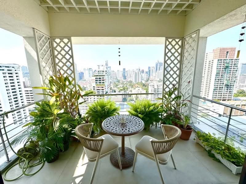 Supalai Place Sukhumvit 39, Bangkok, 175-179 Soi Sukhumvit 39 Sukhumvit Road, Khlong Tan Nua, Watthana, Bangkok, 4 Bedrooms, 500 sqm, Condo For Rent, by Phitchaporn Kongsamrong, 500384616 - DDproperty.com