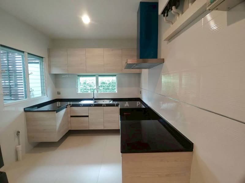 Mantana Prannok Sai 2-Bang Waek, Bangkok, 253 Bang Waek Road, Bang Phai, Bang Khae, Bangkok, 4 Bedrooms, 302 sqm, Single Detached House For Sale, by BUSSAYAPAT ., 500384618 - DDproperty.com
