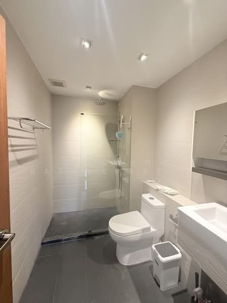 Baan Phrom Phong, Bangkok, Soi Sukhumvit 39, Khlong Tan Nua, Watthana, Bangkok, 2 Bedrooms, 126 sqm, Condo For Sale, by Orawan Ratanapratum, 500384627 - DDproperty.com