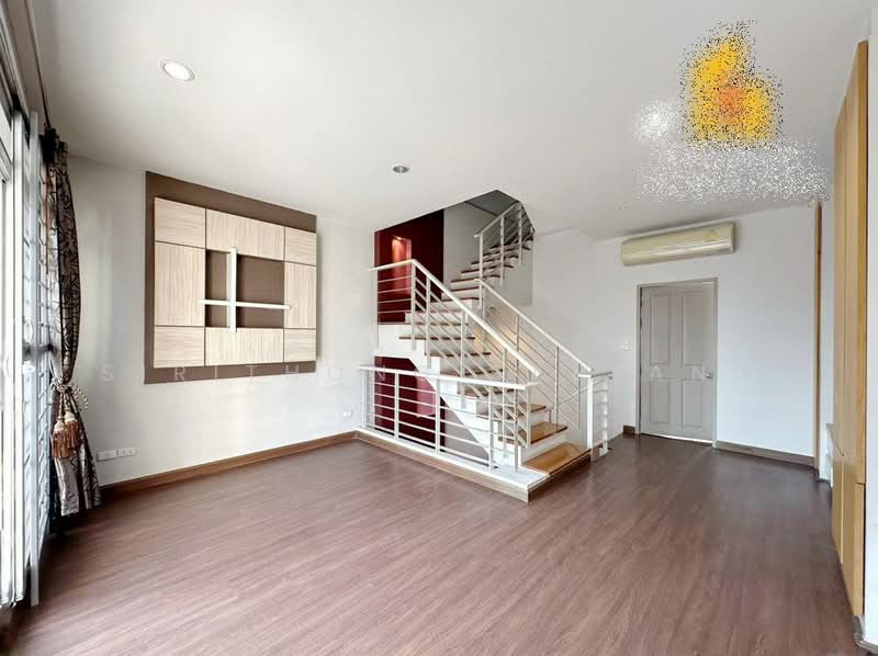 Baan Klang Muang Swiss Town Kaset-Nawamin, Bangkok, Soi Moobaan Klang Mueng, Chorake Bua, Lat Phrao, Bangkok, 3 Bedrooms, 175 sqm, Townhouse For Sale, by Sirithong Saetang, 500384633 - DDproperty.com