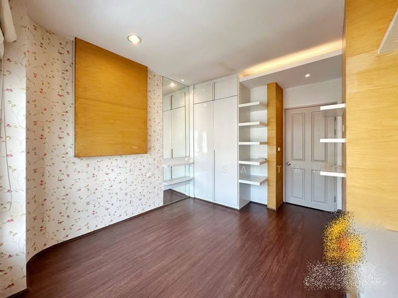 Baan Klang Muang Swiss Town Kaset-Nawamin, Bangkok, Soi Moobaan Klang Mueng, Chorake Bua, Lat Phrao, Bangkok, 3 Bedrooms, 175 sqm, Townhouse For Sale, by Sirithong Saetang, 500384633 - DDproperty.com