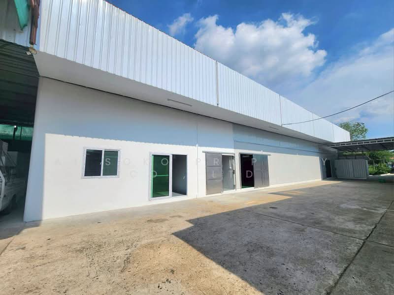 Factory or Warehouse 420 sqm for RENT at Talat Kwan, Mueang Nonthaburi, Nonthaburi (ID: AT2181R), Nonthaburi, Talat Kwan, Muang Nonthaburi, Nonthaburi, , 420 sqm, Warehouse/Factory For Rent, by AT SOKO PROPERTY CO., LTD, 500384634 - DDproperty.com