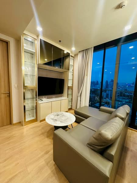 Noble Around Sukhumvit 33, Bangkok, 17 Soi Sukhumvit 33, Khlong Tan Nua, Watthana, Bangkok, 2 Bedrooms, 56 sqm, Condo For Rent, by Ampaporn Ohnuch, 500384636 - DDproperty.com