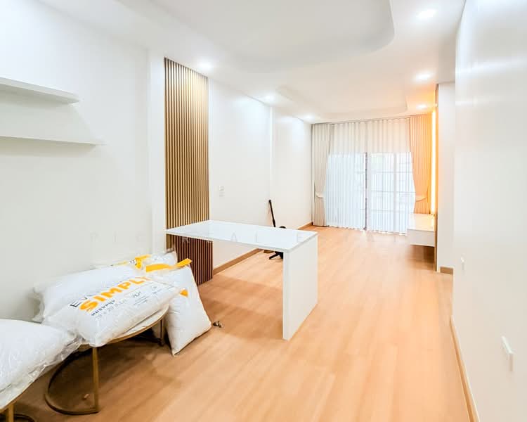ขาย ทาวน์เฮาส์รีโนเวทใหม่ เขาตาโล พัทยาตะวันออก 2 ห้องนอน พร้อมเฟอร์นิเจอร์, ชลบุรี, บางละมุง, ชลบุรี, 96 ตร.ม., ทาวน์เฮ้าส์ ขาย, โดย PLC real estate, 500384638 - DDproperty.com