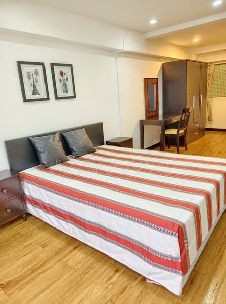 Thonglor Tower, Bangkok, Soi Thonglor, Sukhumvit 55 Road, Khlongtoei Nua, Watthana, Bangkok, 2 Bedrooms, 50 sqm, Condo For Rent, by Noppawan Ruangdech, 500384642 - DDproperty.com