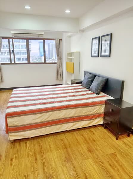 Thonglor Tower, Bangkok, Soi Thonglor, Sukhumvit 55 Road, Khlongtoei Nua, Watthana, Bangkok, 2 Bedrooms, 50 sqm, Condo For Rent, by Noppawan Ruangdech, 500384642 - DDproperty.com
