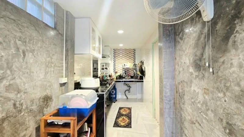 Warangkun Khlong 3 Village, Pathum Thani, Lam Luk Ka, Lam Luk Ka, Pathum Thani, 3 Bedrooms, 150 sqm, Townhouse For Sale, by คุณ ศันสนีย์ (เก๋), 500384671 - DDproperty.com