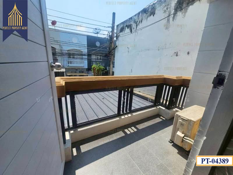 ปรีชา 8, Bangkok, Hua Mak, Bang Kapi, Bangkok, 2 Bedrooms, 90 sqm, Townhouse For Sale, by ปภัชญา ธนัตถ์ภรณ์, 500384675 - DDproperty.com