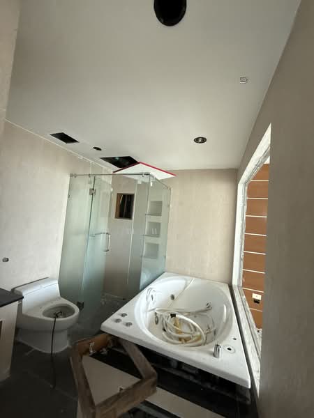 บ้านนอกโครงการภูเก็ต, Phuket, ห้าสิบปี, Patong, Kathu, Phuket, 2 Bedrooms, 459 sqm, Townhouse For Sale, by คุณแจม, 500384677 - DDproperty.com